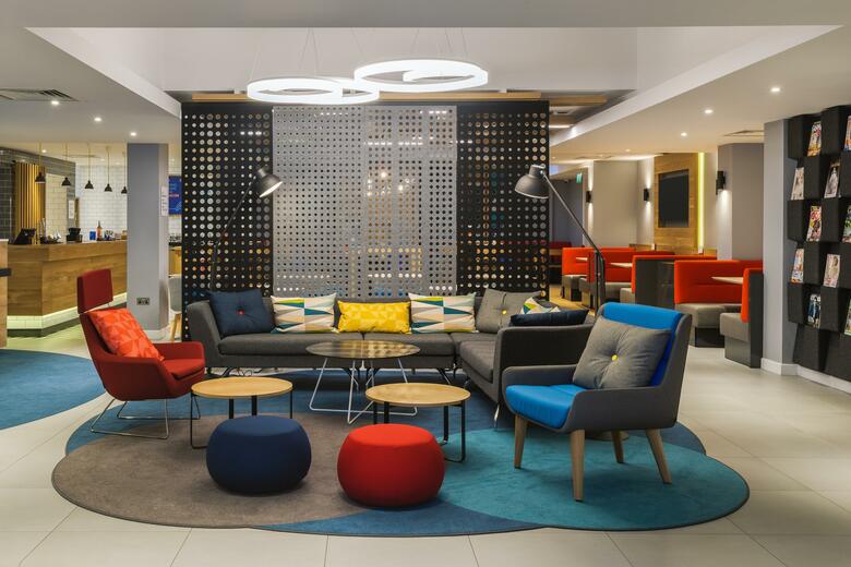 Hotel Holiday Inn Express Watford Junction
