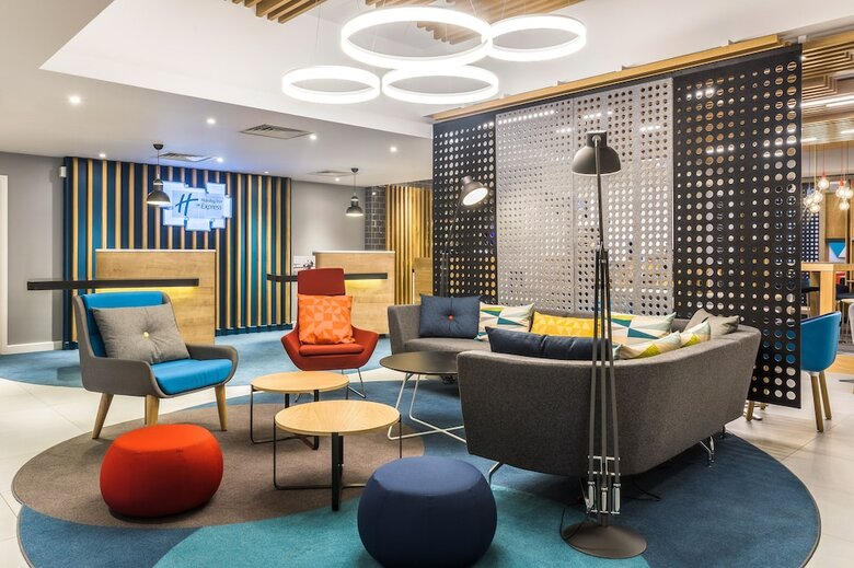 Hotel Holiday Inn Express Watford Junction