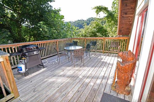 1125 Bear Ridge