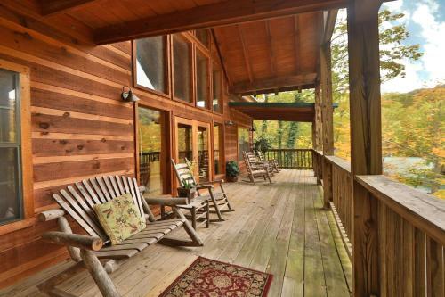 Above It All #446 - Four Bedroom Cabin