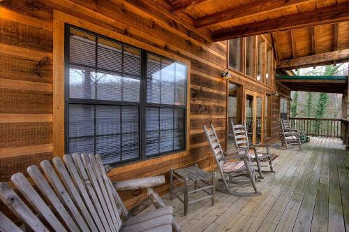 Above It All #446 - Four Bedroom Cabin