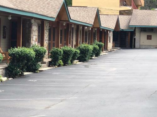 Marshall's Creek Rest Motel