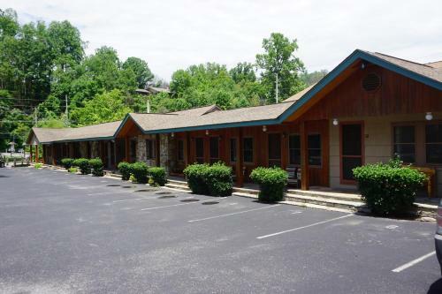 Marshall's Creek Rest Motel