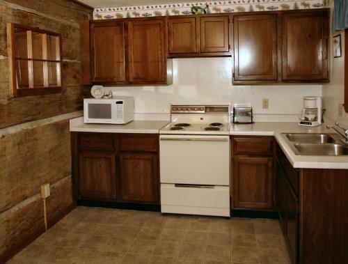 River Dream #466 - Two Bedroom Cabin