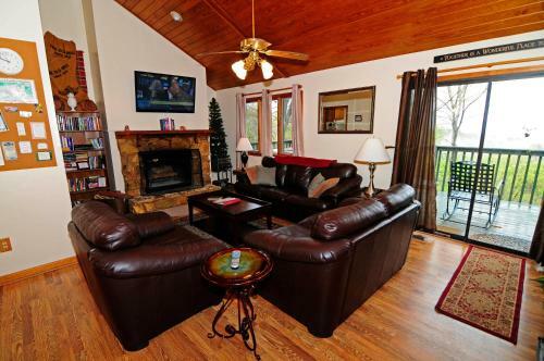 1348 Thunder Mtn Dawg House