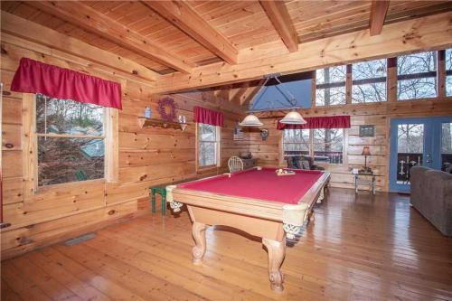 Mountain Glory 2, 1 Bedroom, Hot Tub, Wifi, Pool Table, Pets, Sleeps 2
