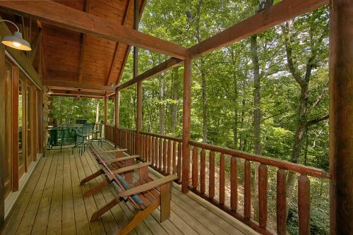 Browns Bear Den #235 - Two Bedroom Cabin