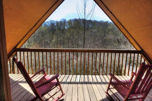 Bear Run Getaway #1136 - Three Bedroom Cabin