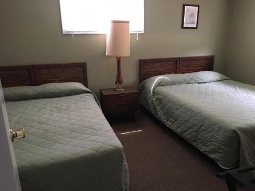 Posada Dixon Lake Resort Motel