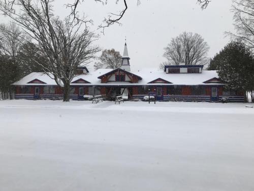 Hotel Otsego Club