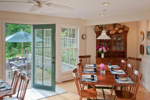 Coveside Bed & Breakfast