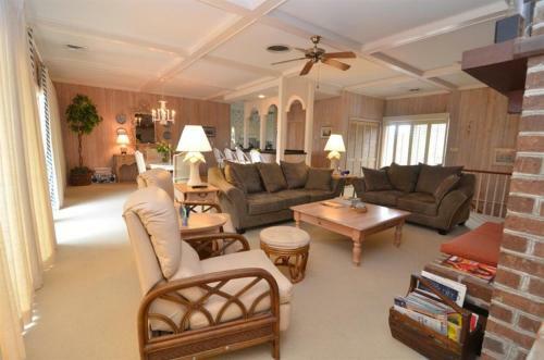 Windy Hill Holiday Home #136