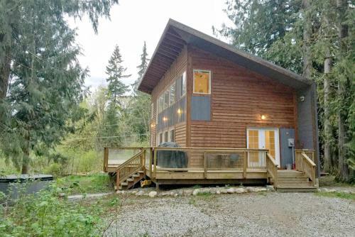 Two Bedroom Cabin - 58mbr