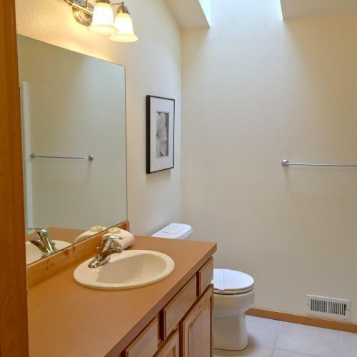 Three Bedroom Cabin - 70mbr