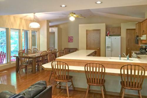 Three Bedroom House - 29sl