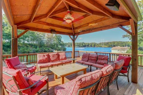 Hideaway Cove
