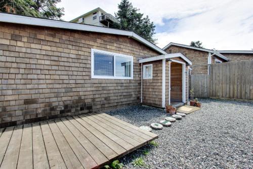 Harbor View Studio Cottage