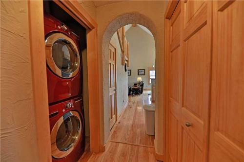 Grand Elk 512 Home