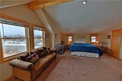 Grand Elk 512 Home