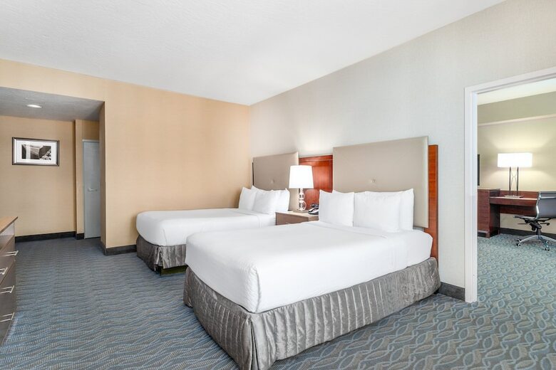 Hotel Crown Plaza Los Angeles Harbor