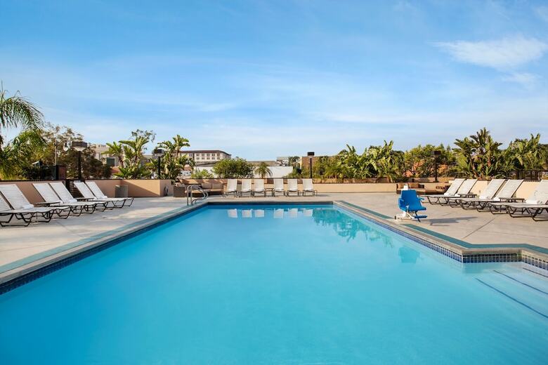 Hotel Crown Plaza Los Angeles Harbor