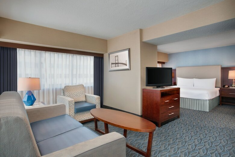 Hotel Crown Plaza Los Angeles Harbor