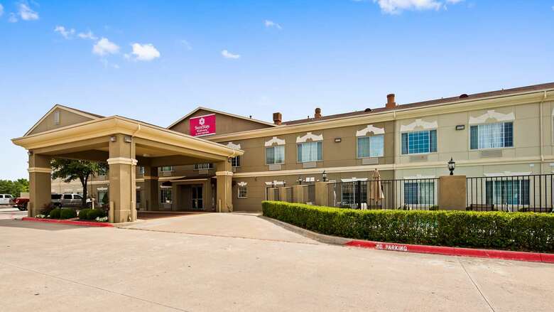 Hotel Comfort Suites