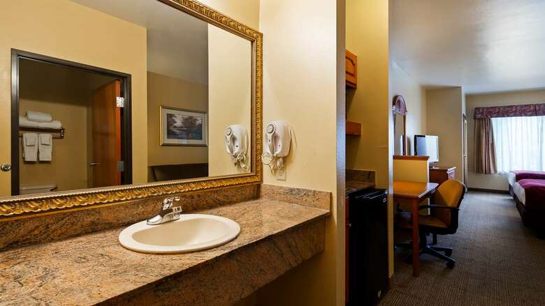Hotel Comfort Suites
