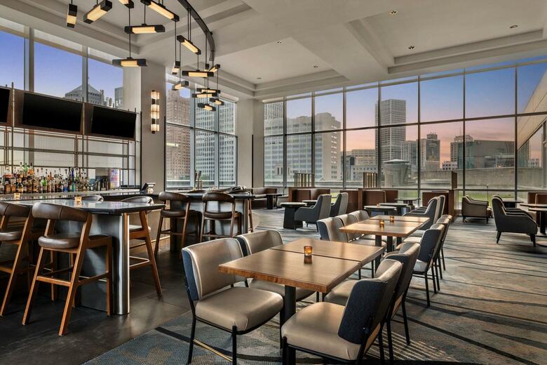 Hotel Detroit Marriott At The Renaissance Center