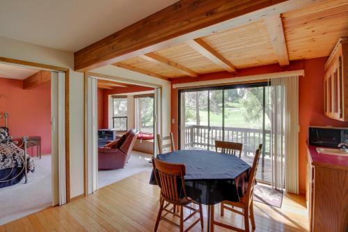 Pleasant View Retreat (01/180)