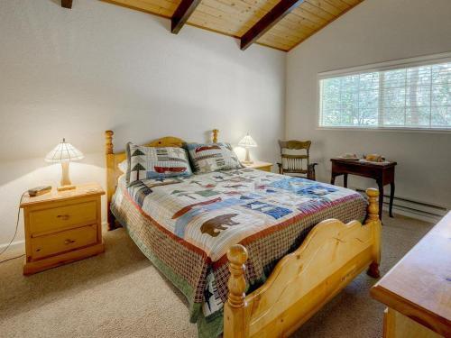 Hiker's Home (02/252)
