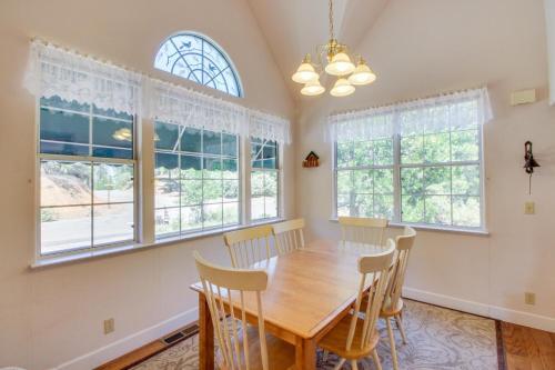 Great Escape Cabin (08/253)