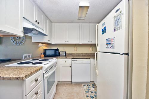 Island Winds West 376 Apartment