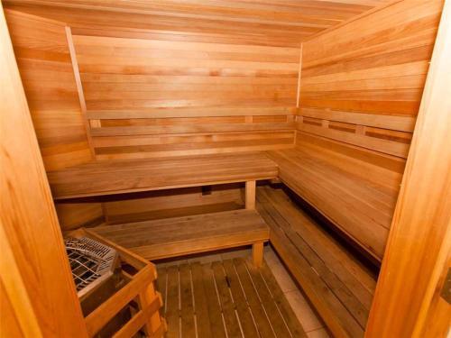 Apartamento Crystal Shores 1306