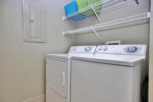 Emerald Greens 3701 Apartment