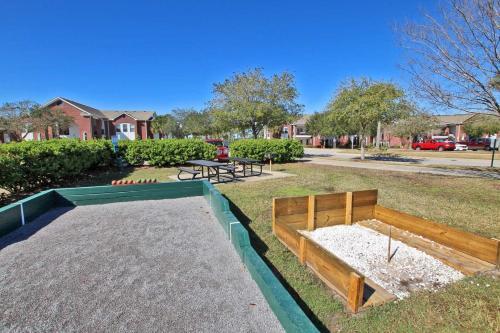 Emerald Greens 3701 Apartment