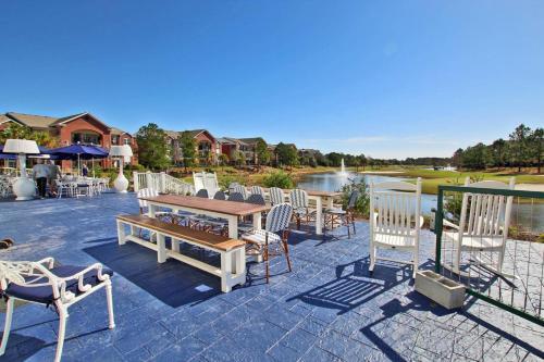 Emerald Greens 3701 Apartment
