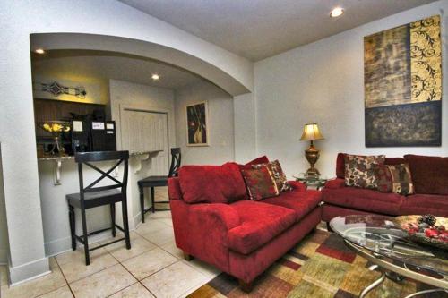 Emerald Greens 3701 Apartment