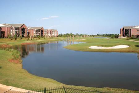 Emerald Greens 3701 Apartment