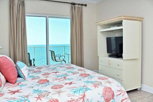 Crystal Shores West 1107 Apartment
