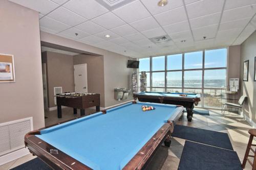 Crystal Shores West 1107 Apartment