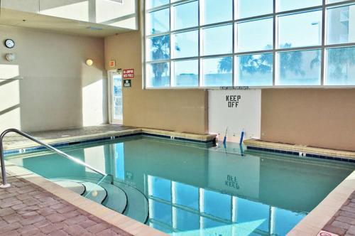 Crystal Shores West 1107 Apartment
