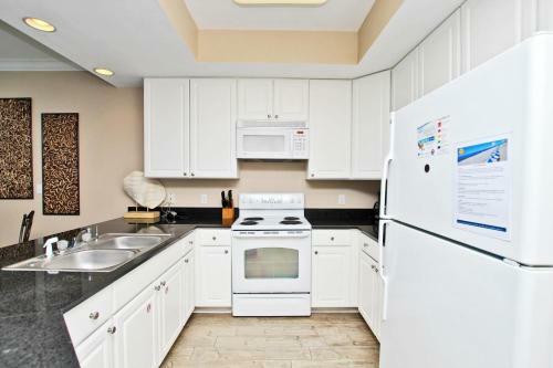San Carlos 1706 Apartment