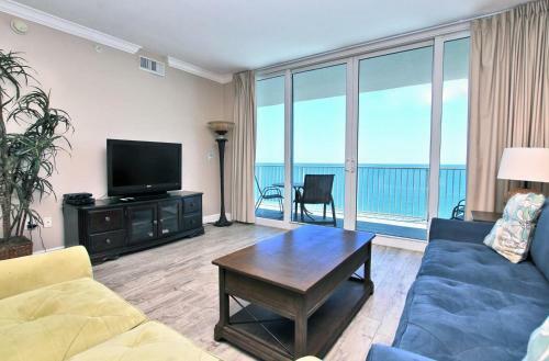 San Carlos 1706 Apartment