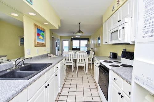 Island Shores 250 Apartment