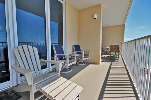 San Carlos Penthouse 5 Apartment