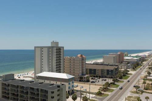 Apartamento Crystal Tower Unit 1207