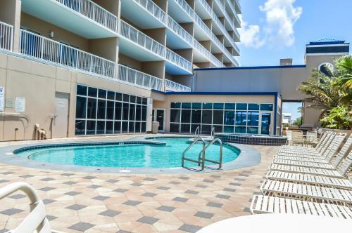 Apartamento Crystal Tower Unit 1207