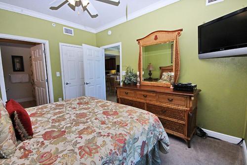 Crystal Tower 601 Apartment