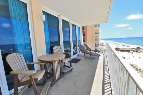 San Carlos 801 Apartment